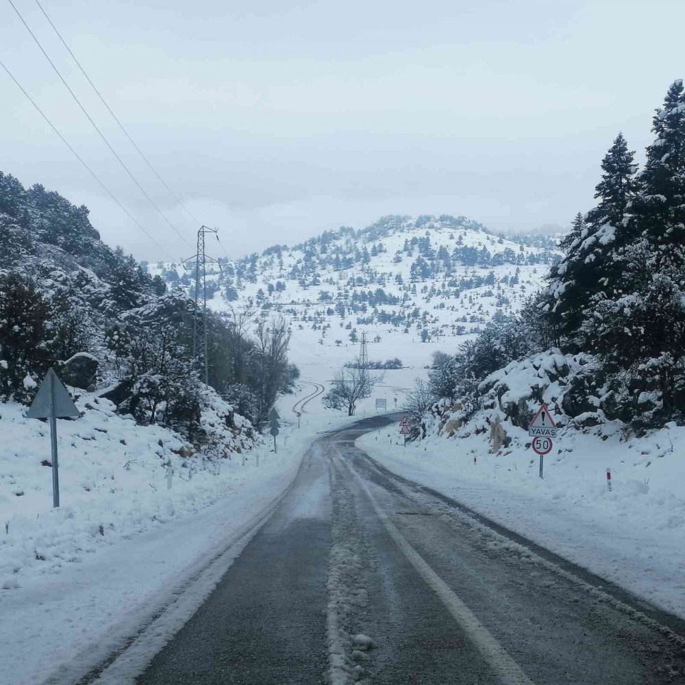 Konya’da kar yağışı yüzleri güldürdü! O ilçede metrekareye toplam 65,6 kilogram yağış düştü