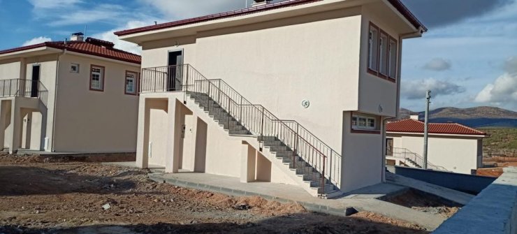 Konya'da 42 konut kurayla sahiplerini buldu