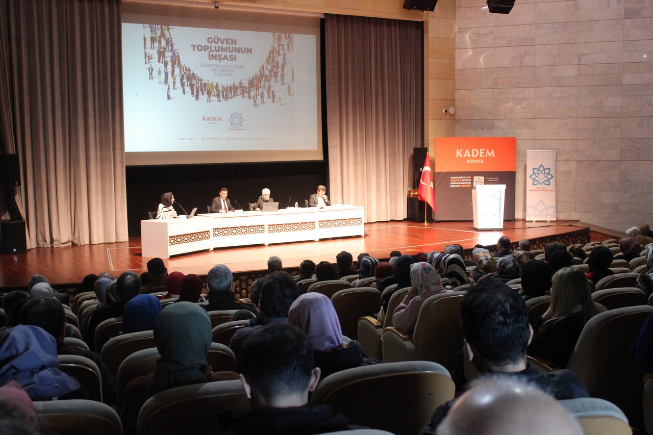 siddetin-anatomisi-ve-cozum-yollari-paneli-gerceklesti-4.jpg