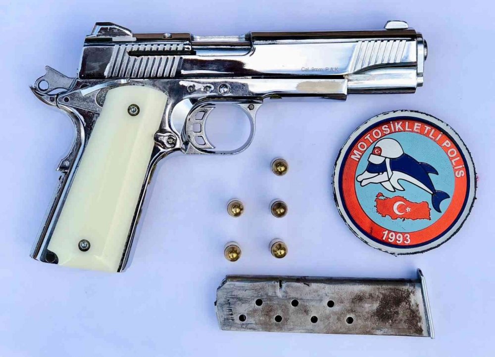 Antalya’da toplam 84 yıl hapis cezasıyla aranan 5 firari yakalandı