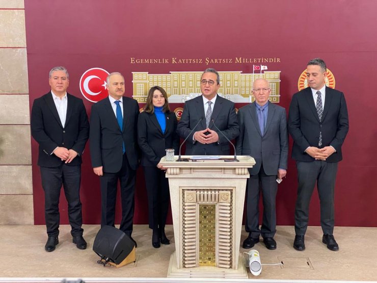 CHP ve İYİ Parti şaşırtmadı! Başörtüsü düzenlemesine destek vermeyecekler