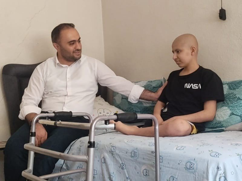 15 yaşındaki Mehmet kemik kanserine yenildi