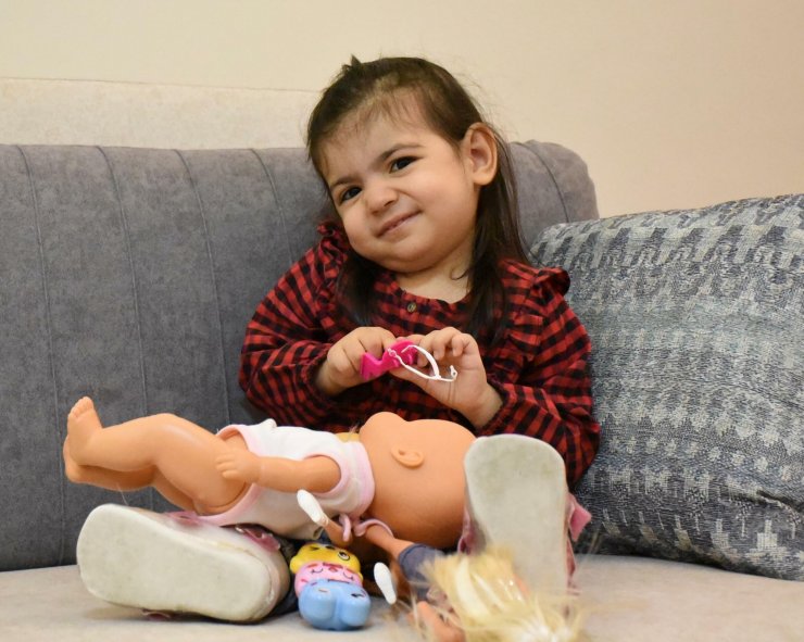 Aç bırakılıyor, 2 kilo daha alırsa tedavi olamayacak