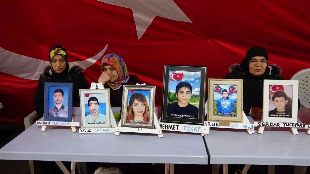 Terör mağduru anne 30 yıldır evladının peşinde