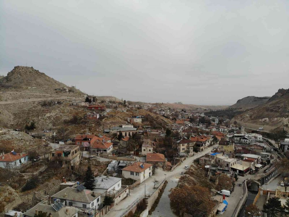 Konya'nın tarihi yerleşim yeri Sille bu yıl kara hasret