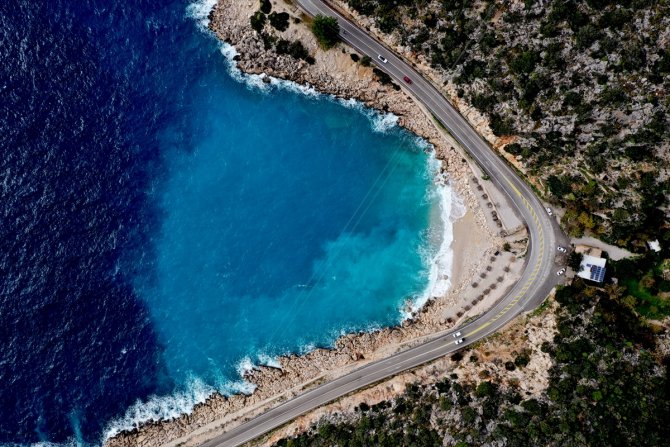 Yağışın etkisiyle denizin rengi değişti