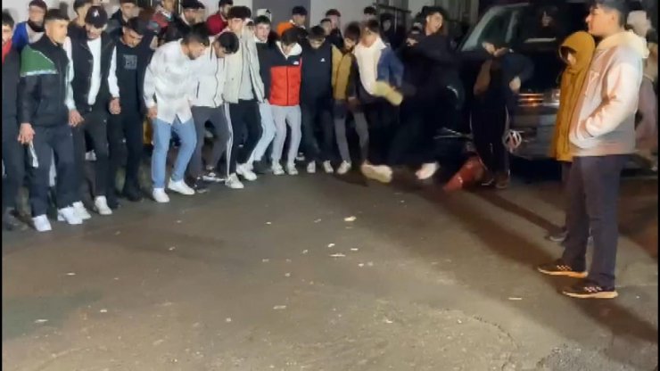 Minibüs asker eğlencesindekilere çarptı: 1 ölü 5 yaralı