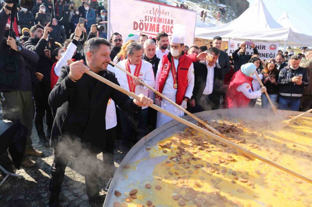 Dünyanın merkezine dev tava kurulacak