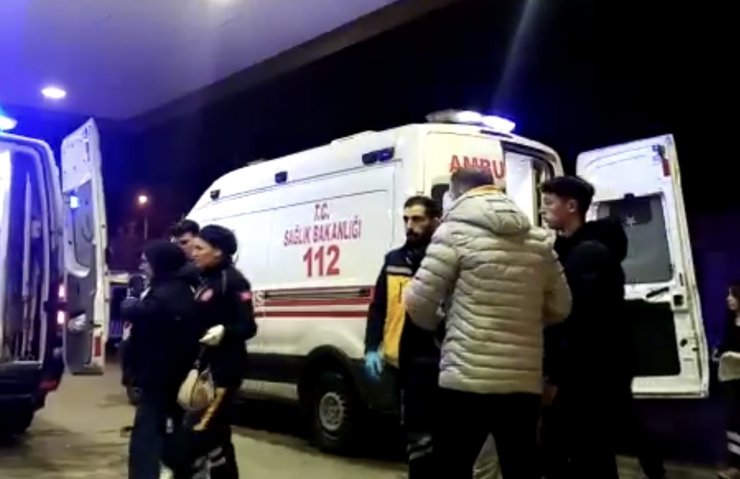 Ehliyetsiz sürücünün kullandığı otomobil bahçe duvarına çarptı