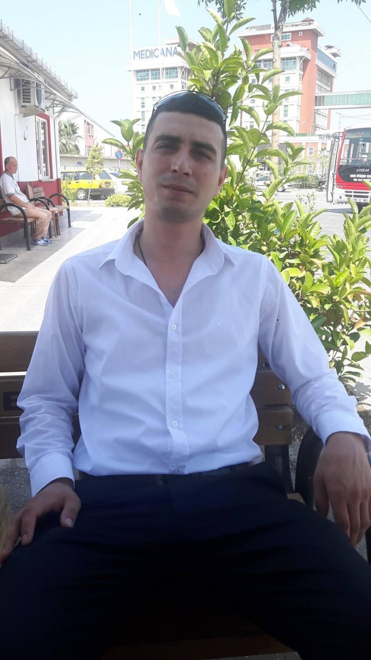 Annesini darbeden ağabeyini bıçaklayarak öldürdü