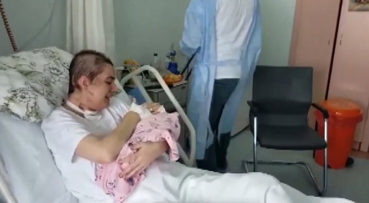 Dünyadaki ilk vaka olarak literatüre girmişti! Mucize anne' hayatını kaybetti