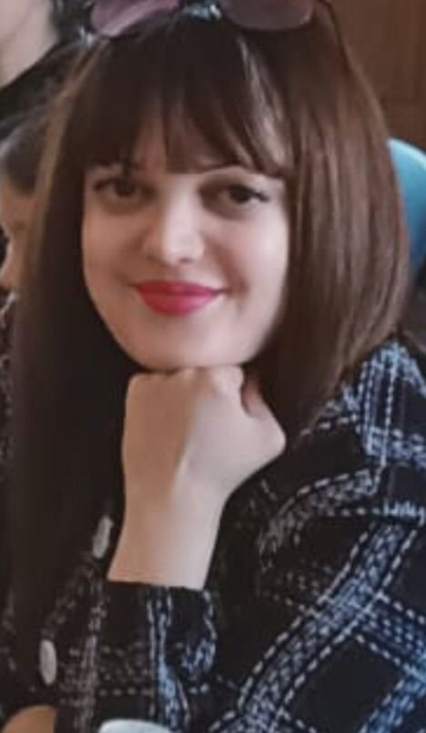 Deprem sırasında kalp krizi geçiren Pelin öğretmen hayatını kaybetti