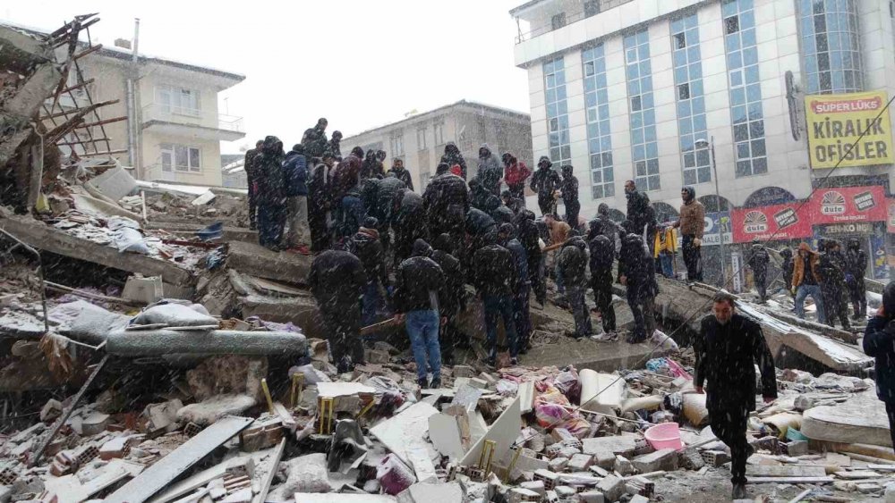 Depremin vurduğu Malatya’da ölü sayısı artıyor