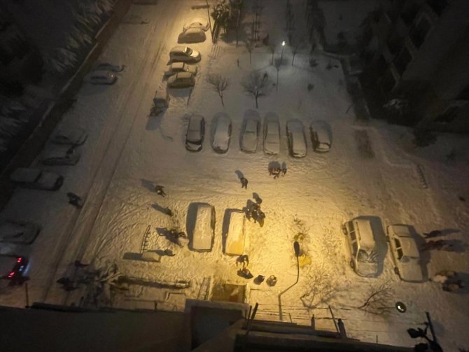 Kahramanmaraş'ta 7,4 büyüklüğünde deprem meydana geldi