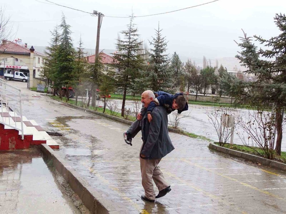 Eğitime 43 yılını veren Müdür Yardımcısı Değirmenci, ölümüyle ilçeyi yasa boğdu