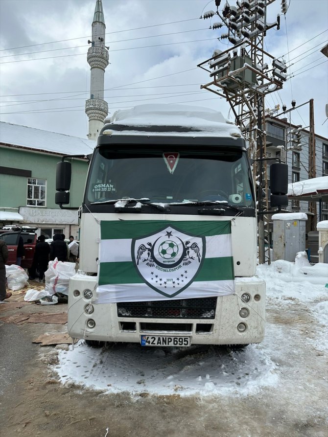 Konya'da spor kulübü depremzedeler için kenetlendi