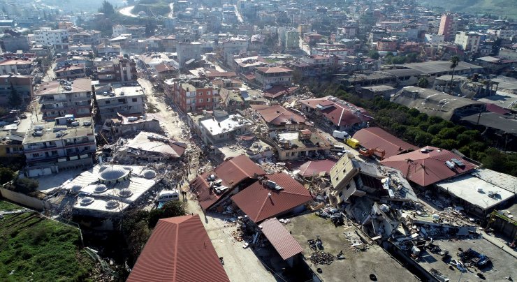 18 bin nüfuslu mahallede sağlam bina kalmadı