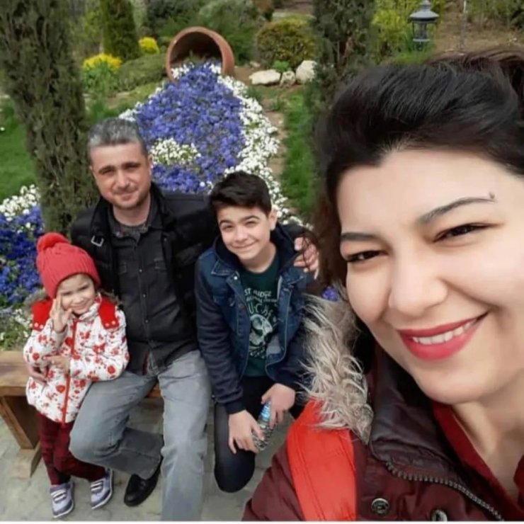 Depremde hayatını kaybeden başçavuş ve oğlu son yolculuğuna uğurlandı