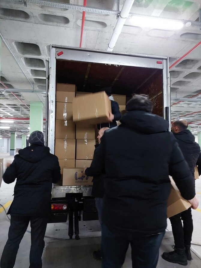 Fırıncılar deprem bölgesine uçakla 5 milyondan fazla ekmek yolladı