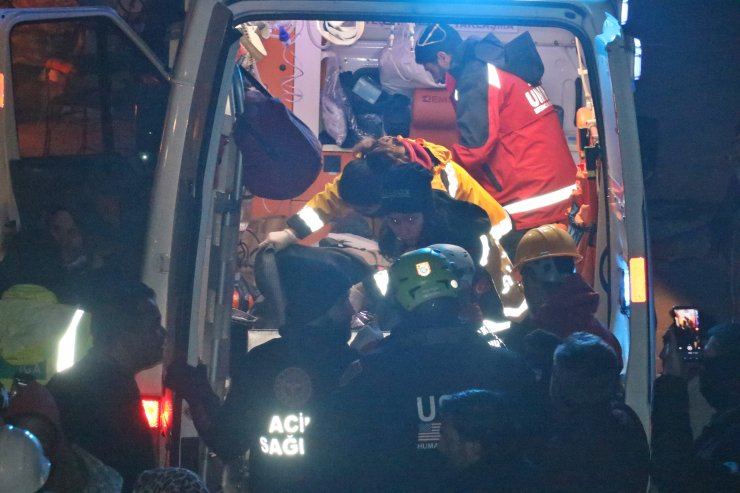 Adıyaman'da 117 saat sonra gelen mucize