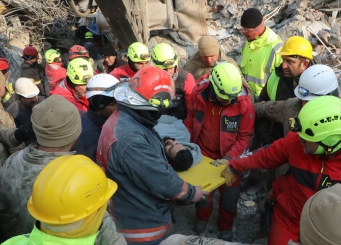 Kuzenine attığı '8' mesajı, 102 saat sonra hayatını kurtardı