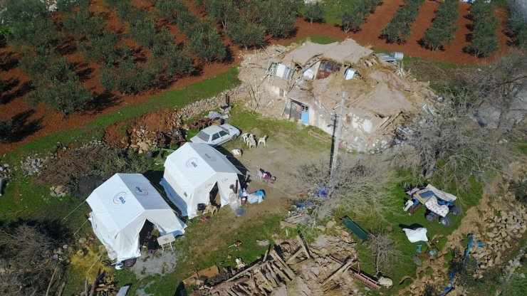 Gaziantep Nurdağı'nda çadırlar köylere ulaştı