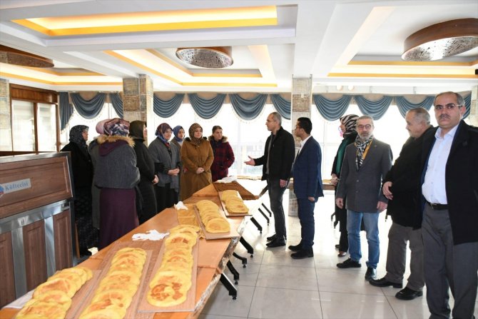 Konya'da depremzedeler için kermes