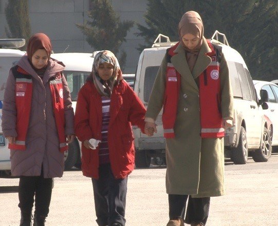 Yangında hayatını kaybeden 7 depremzede Konya’da toprağa verildi