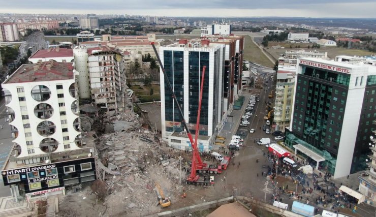 Arama kurtarma çalışmaları sona erdi! Diyarbakır'da depremde kaç kişi öldü?