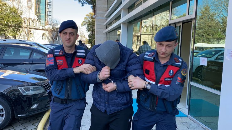 Ayakkabıların tabanından çıktı, hayretler içinde bıraktı