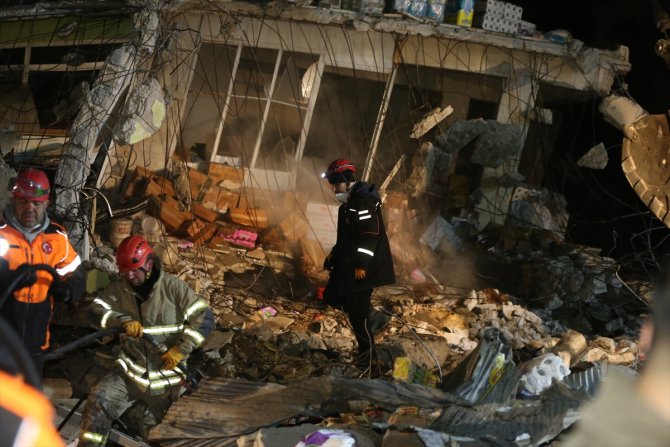 Hatay merkezli depremde çöken iş yerindeki arama çalışması sonlandırıldı