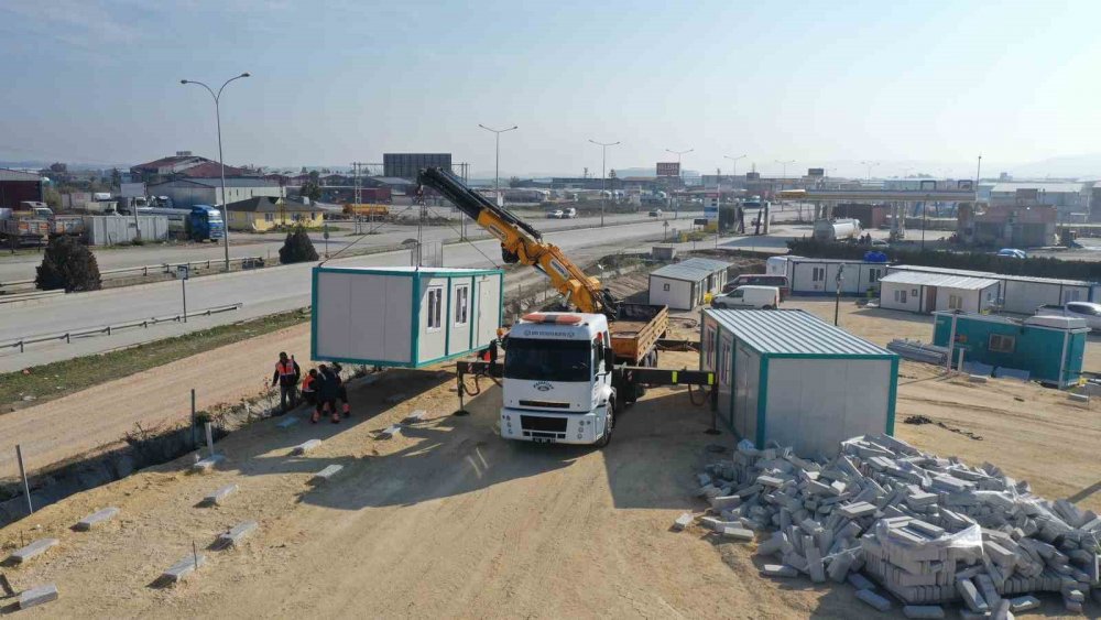 Başkan Altay: 'Konteyner kentimizde ilk konteynerleri yerleştirmeye başladık'