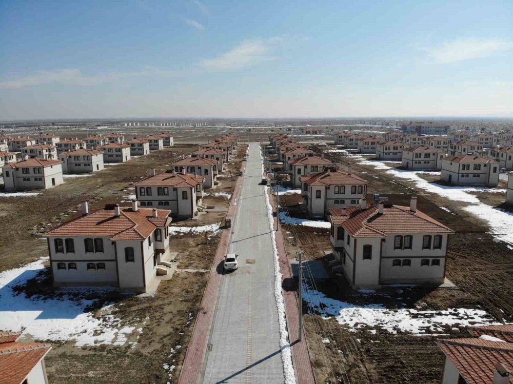 Dedemli evlerine yerleşen depremzede: "Konya halkı sahip çıktı"