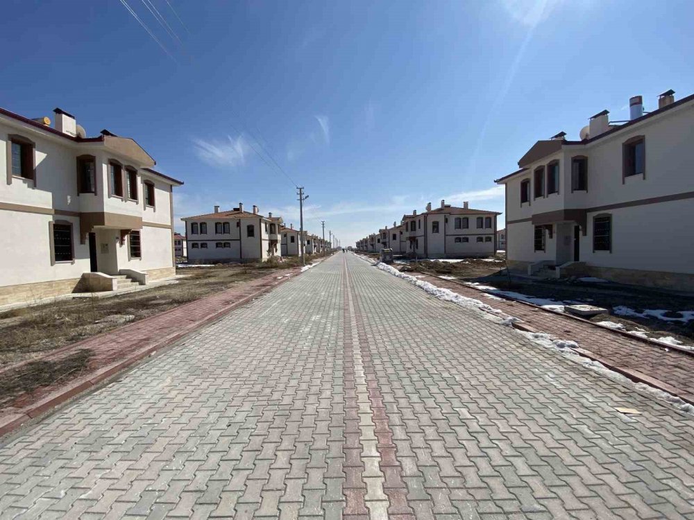 Dedemli evlerine yerleşen depremzede: "Konya halkı sahip çıktı"