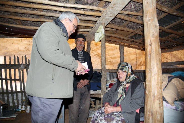 83 yaşındaki depremzede kadın, istediği pasaporta kısa sürede kavuştu