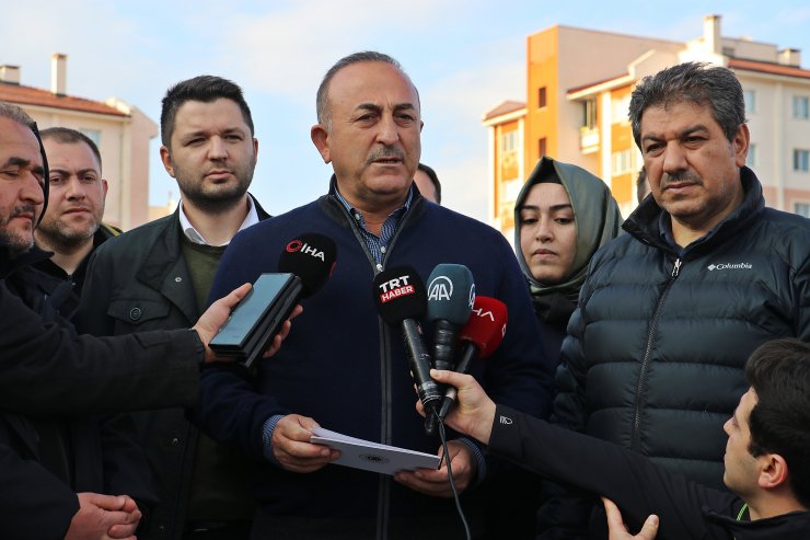 Bakan Çavuşoğlu: 90 ülkeden 11 bin 500 arama kurtarma ekibi geldi