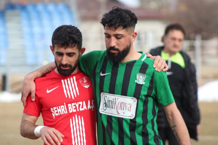 Konya Amatör Lig'de kavgalı iki takım taraftarını yardım maçı barıştırdı