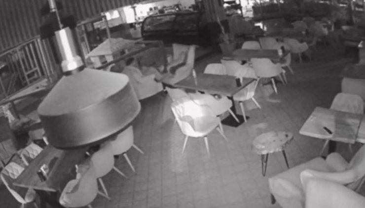 Malatya’daki deprem, ev ve iş yeri kameralarında