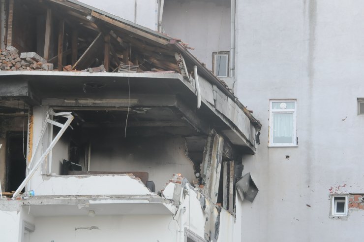 Anne-oğlun öldüğü patlama sonrası o bina için yıkım kararı