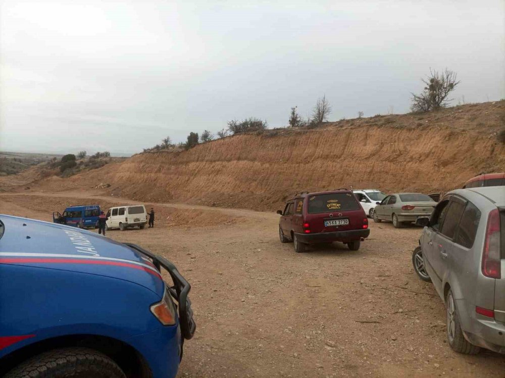 Köpek dövüşüne jandarmadan baskın! 15 gözaltı