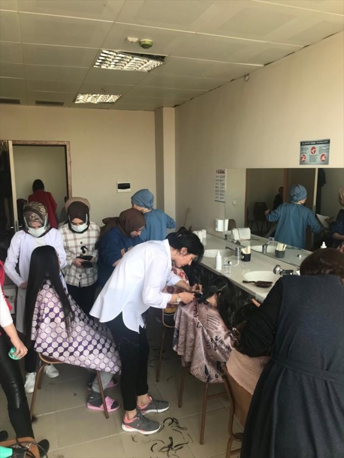 Konya Karapınar'da depremzedelere destek sürüyor