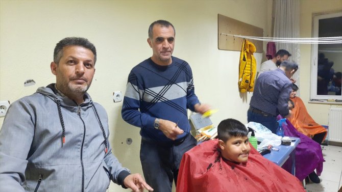 Konya'nun bu ilçesinde berberler depremzedelere ücretsiz traş