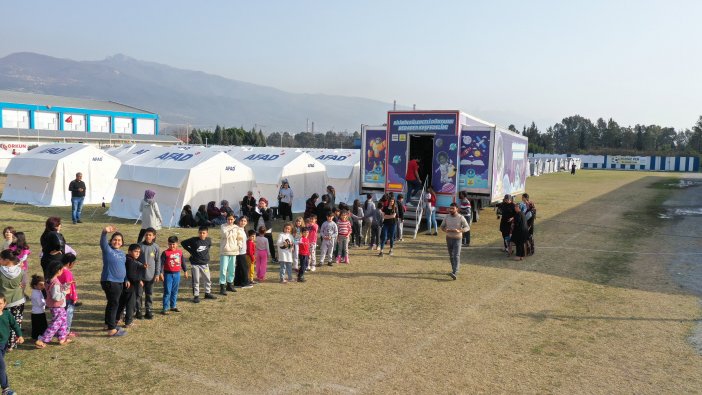 depremzede-cocuklar-konya-buyuksehirin-bilim-tirinda-moral-buluyor-1.jpg
