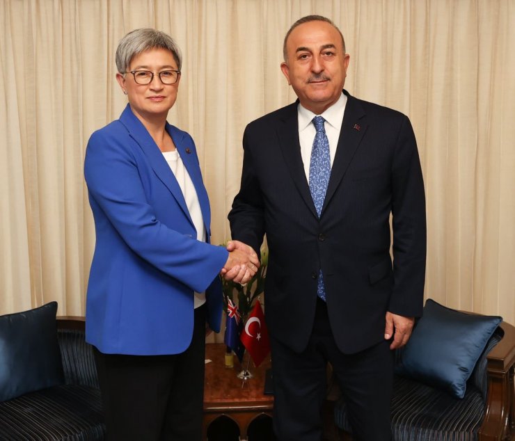 G20 toplantısı, depremlerde hayatını kaybedenlere saygı duruşu ile başladı