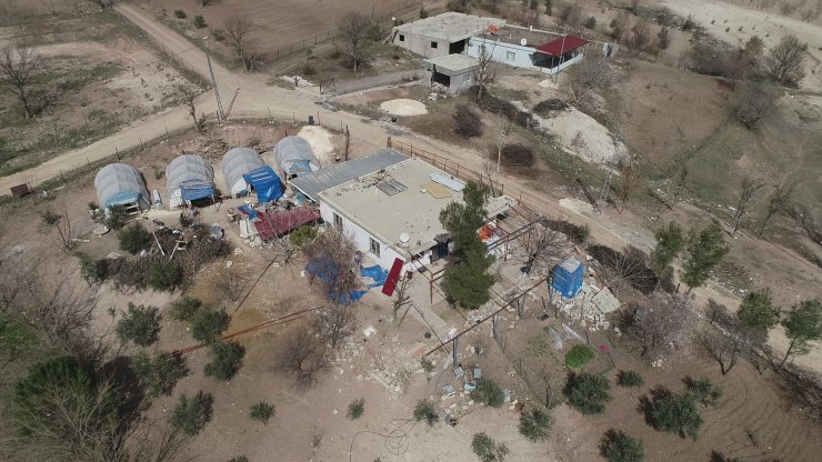 35 yıl para biriktirip yaptırdığı evde sadece 5 ay oturabildiler