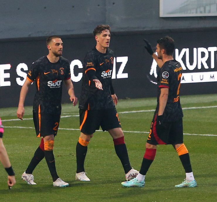 Galatasaray hazırlık maçında İstanbulspor'u mağlup etti