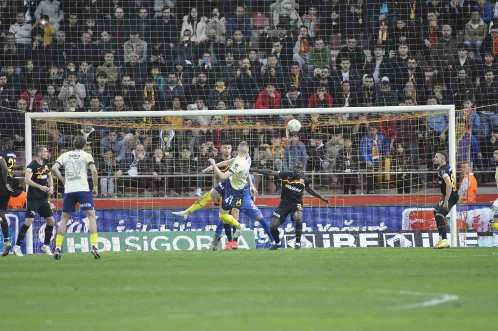 Kayserispor’un serisine Fenerbahçe "dur" dedi