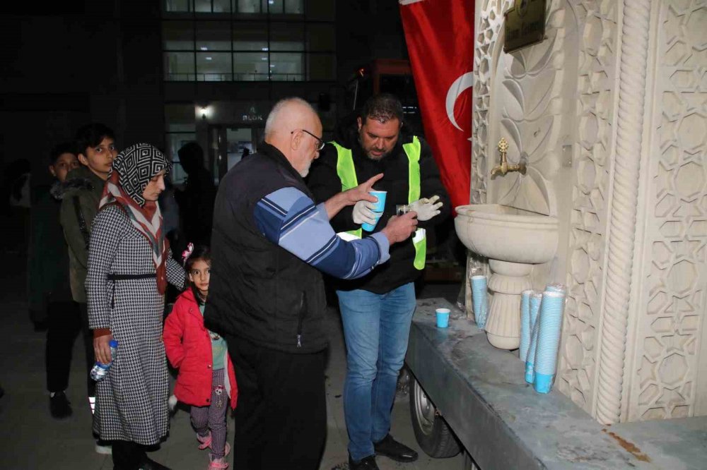 Akşehir’de depremzedeler için özel kandil programı