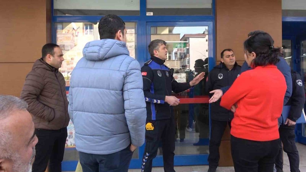 BİM market mühürlendi