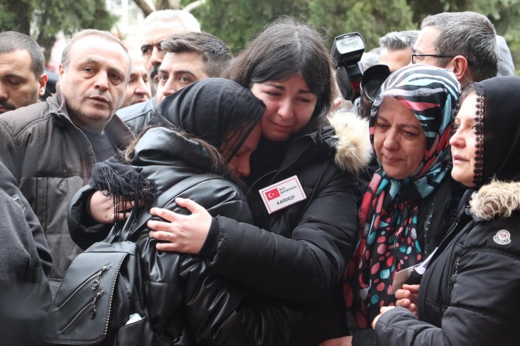 Şehit Pilot Albay Adalıoğlu, son yolculuğuna uğurlandı! "Ah Oğuz yaktın beni"